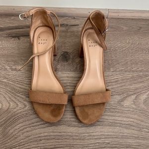 A New Day Nude Strappy Heel (Size 7.5)